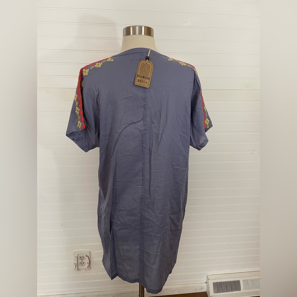 Natural Life Boho Blue Embroidered Shift Dress NWT Size Medium 100% Cotton - Picture 7 of 8